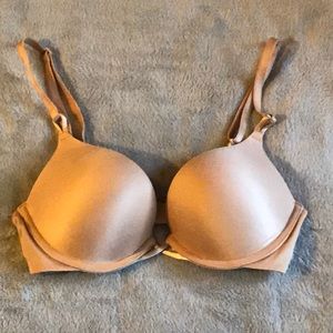 Victoria secret bra!!! 32B